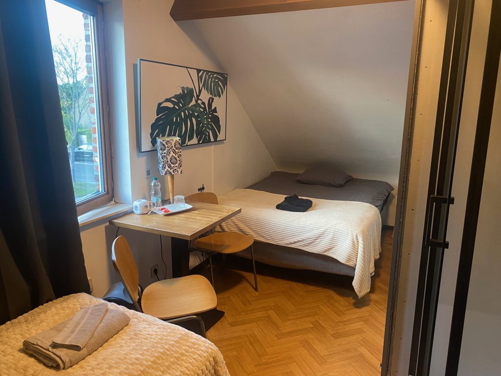Room 6