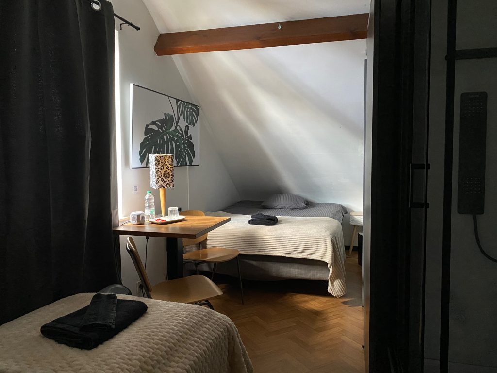 Room 6