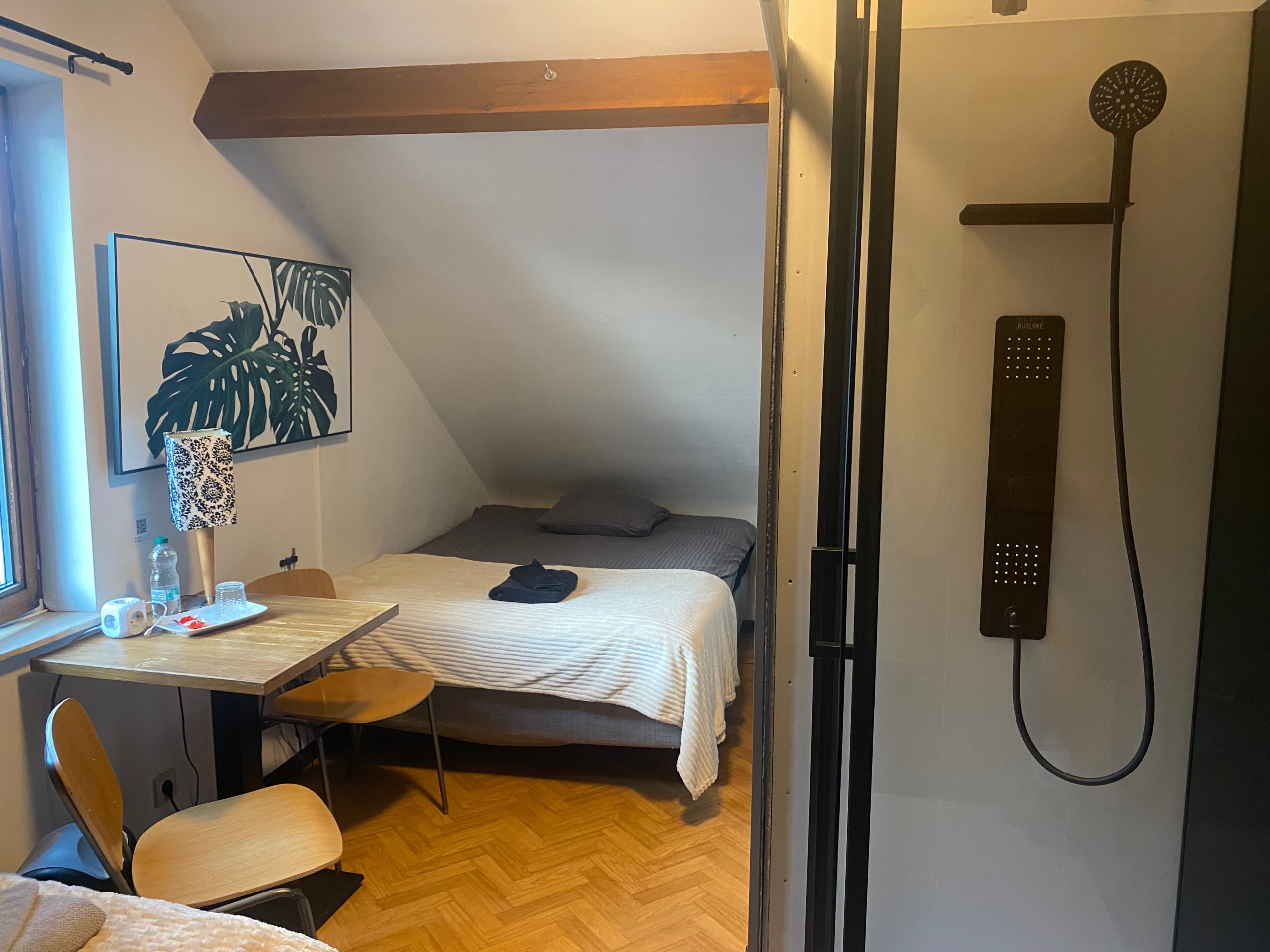 Room 6