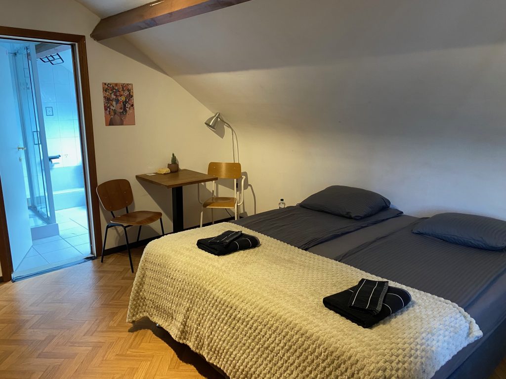 Room 5