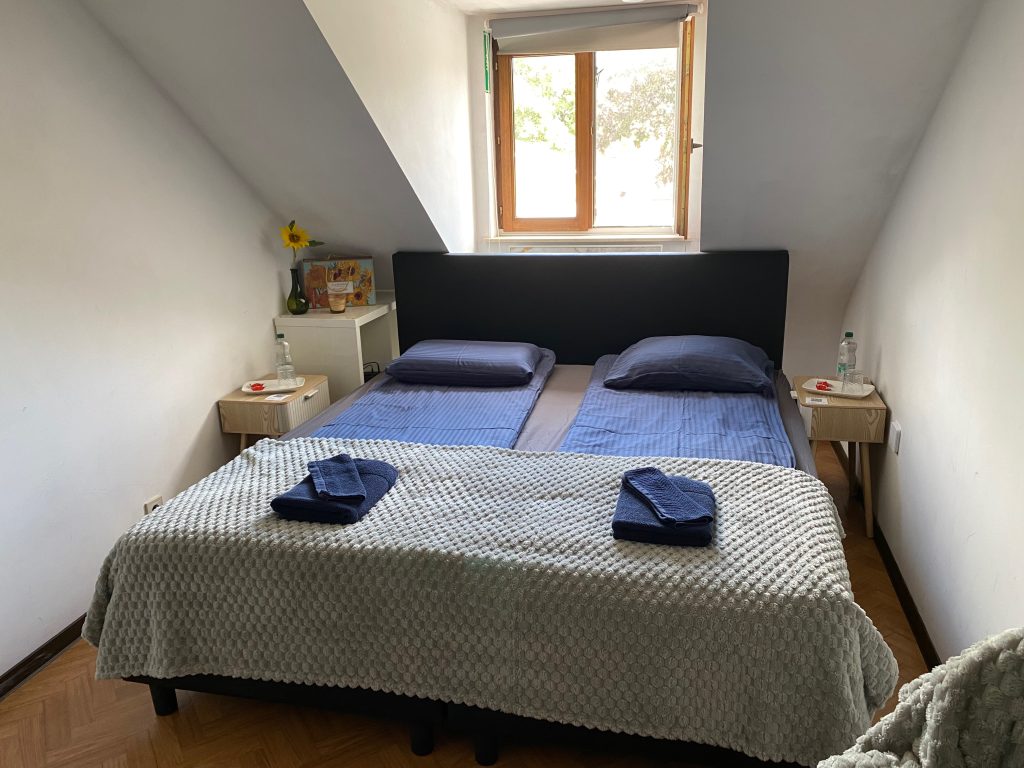 Room 4