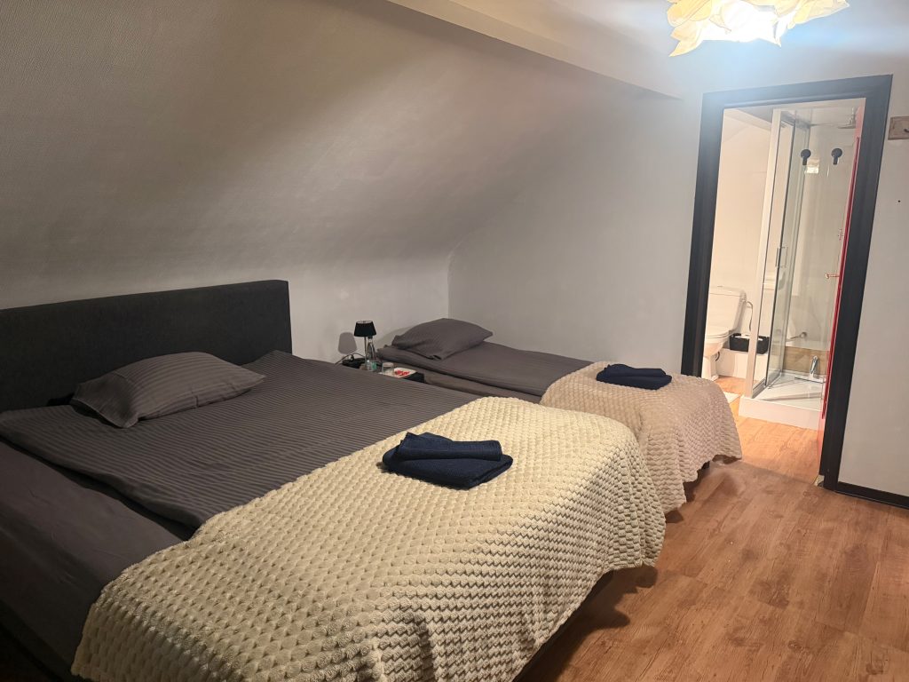 Room 1